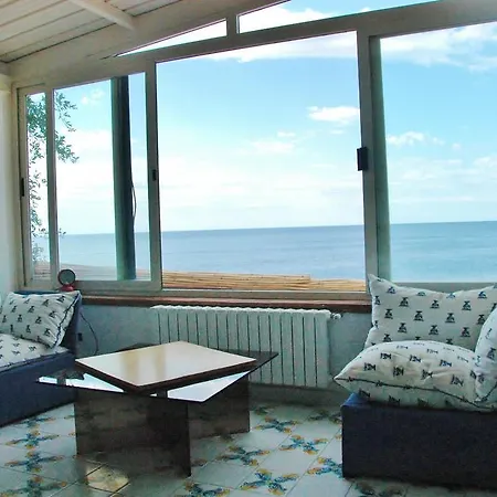 Sunset Villa *